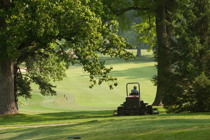 Melrose programs send superintendents, equipment managers to GIS Golf course maintenance