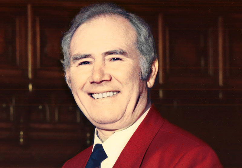 Iconic Scottish greenkeeper Walter Woods passes away Walter Woods greenkeeper