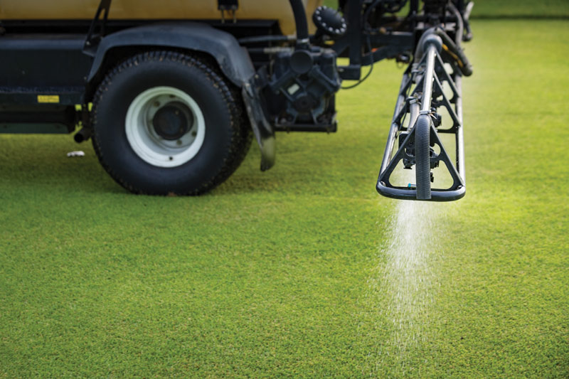 Analyzing pesticide environmental risk on golf courses Golf course pesticide risk